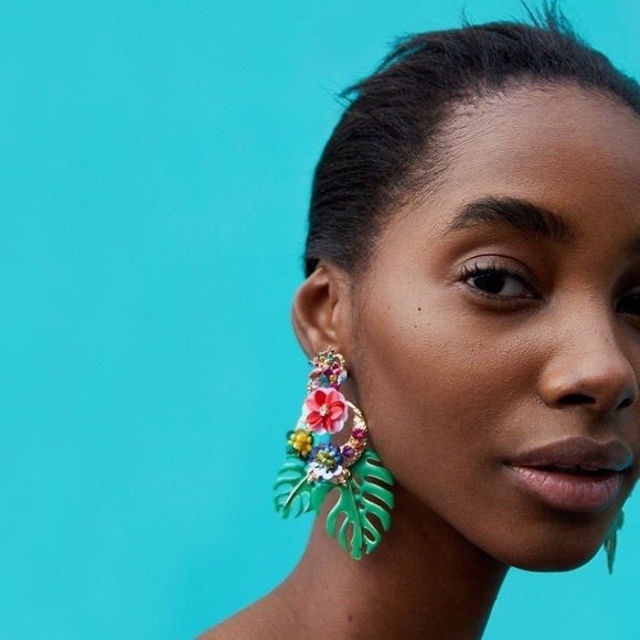 ZARA Gold & Multi Bright Tropical Floral Palm Leaf Dangle Statement Earrings - Picture 3 of 16